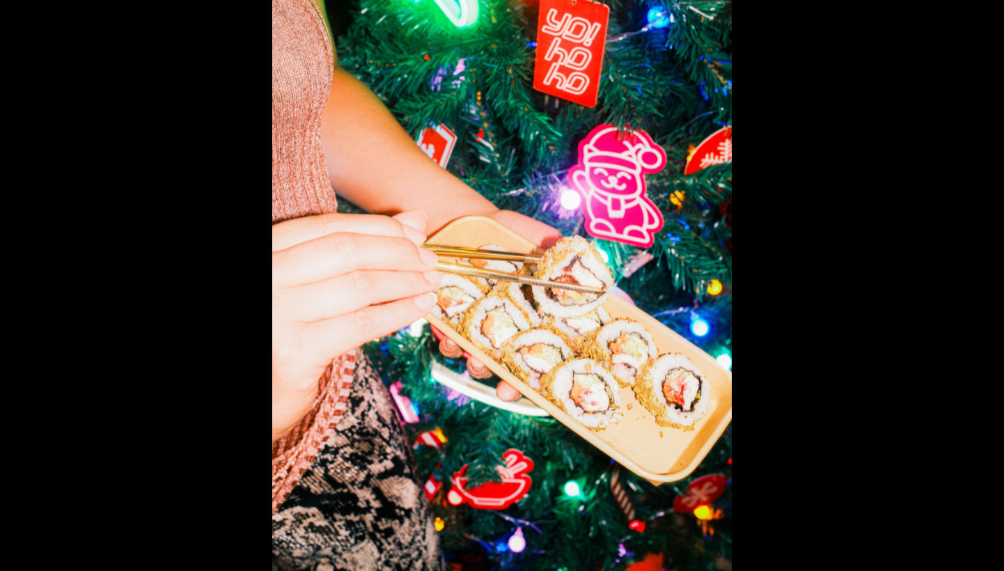 christmas dinner roll 