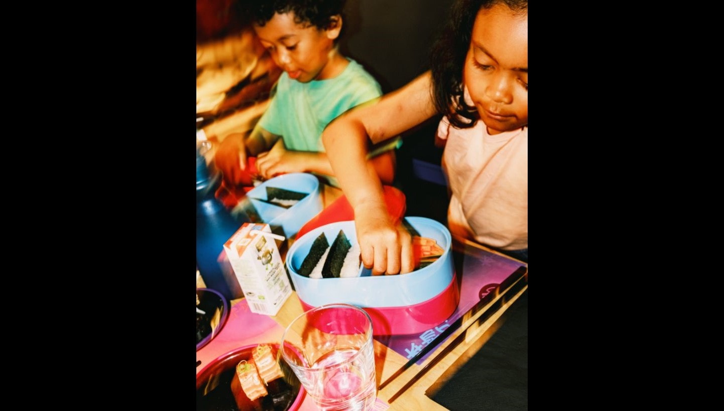 kids eat free
